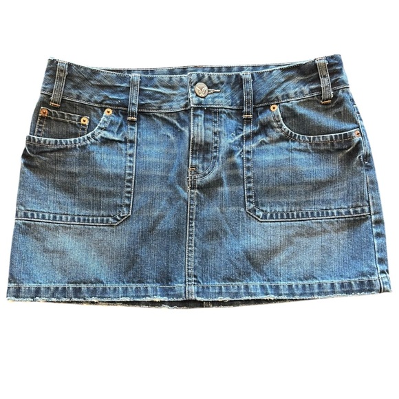 American Eagle Outfitters Dresses & Skirts - Y2K American Eagle Denim/Jean Mini Skirt Size 8 100% Cotton